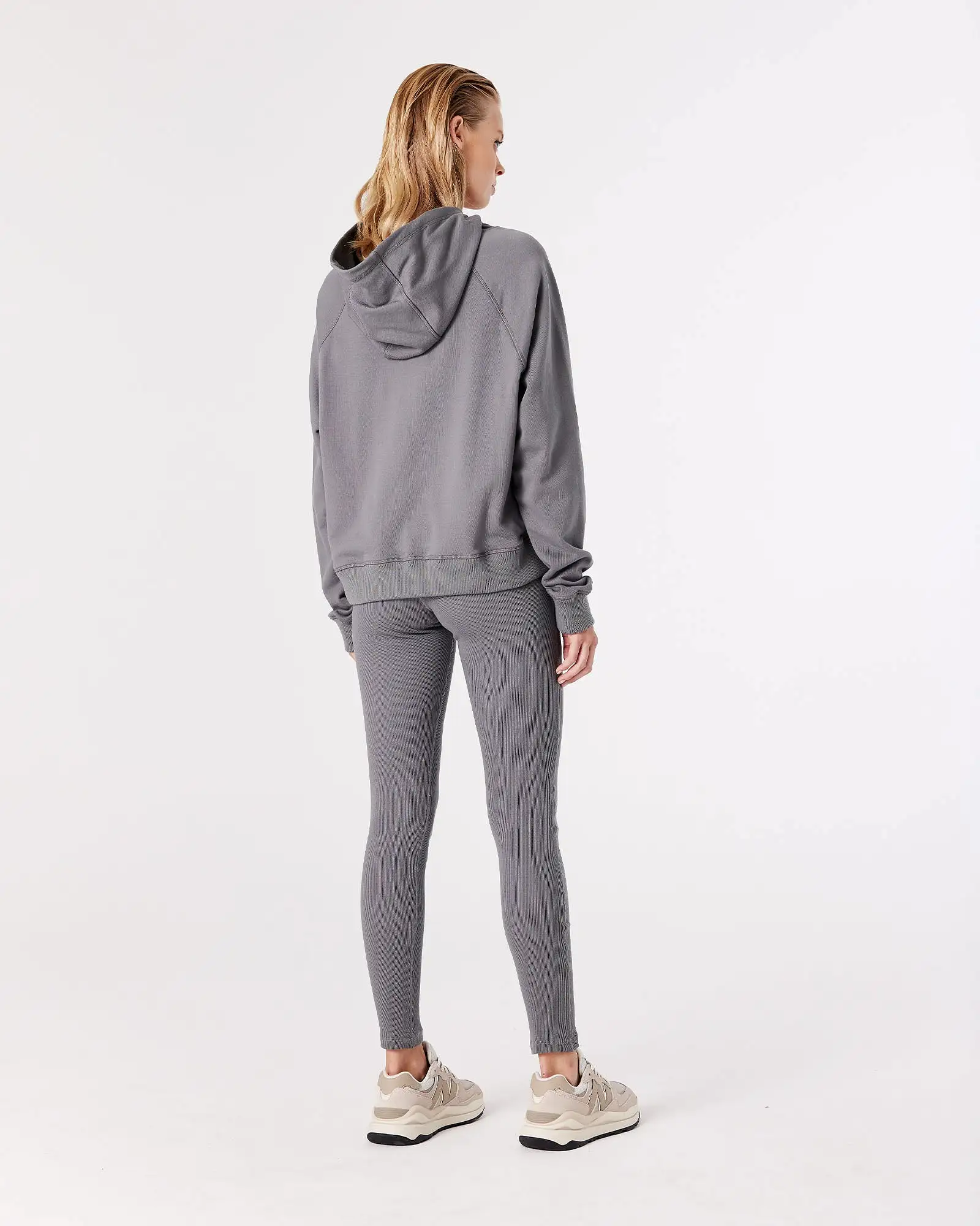 SPORTS HOODIE - ULTIMATE GREY