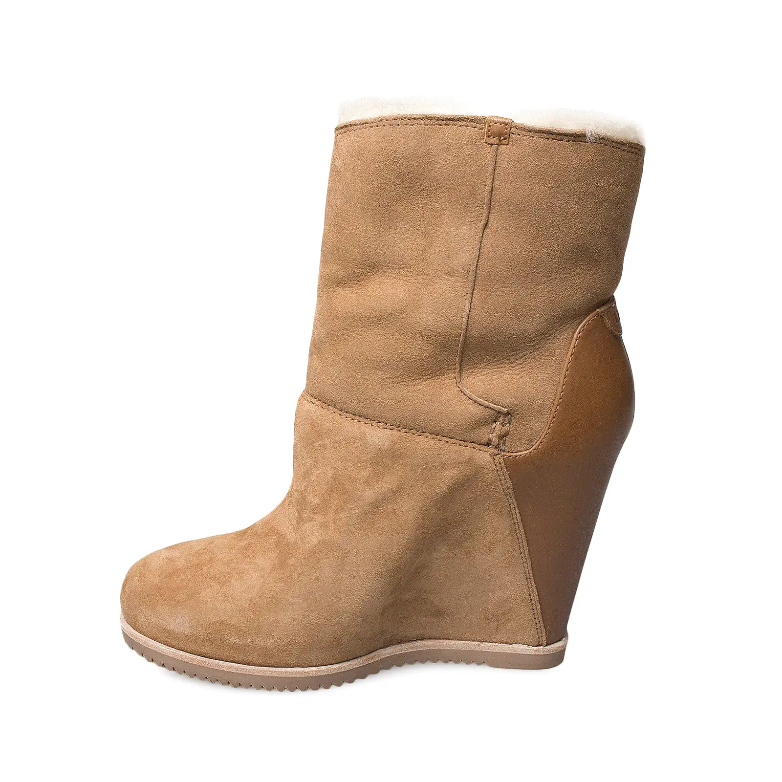 UGG Classic Mondri Cuff Chestnut Boots - Women's