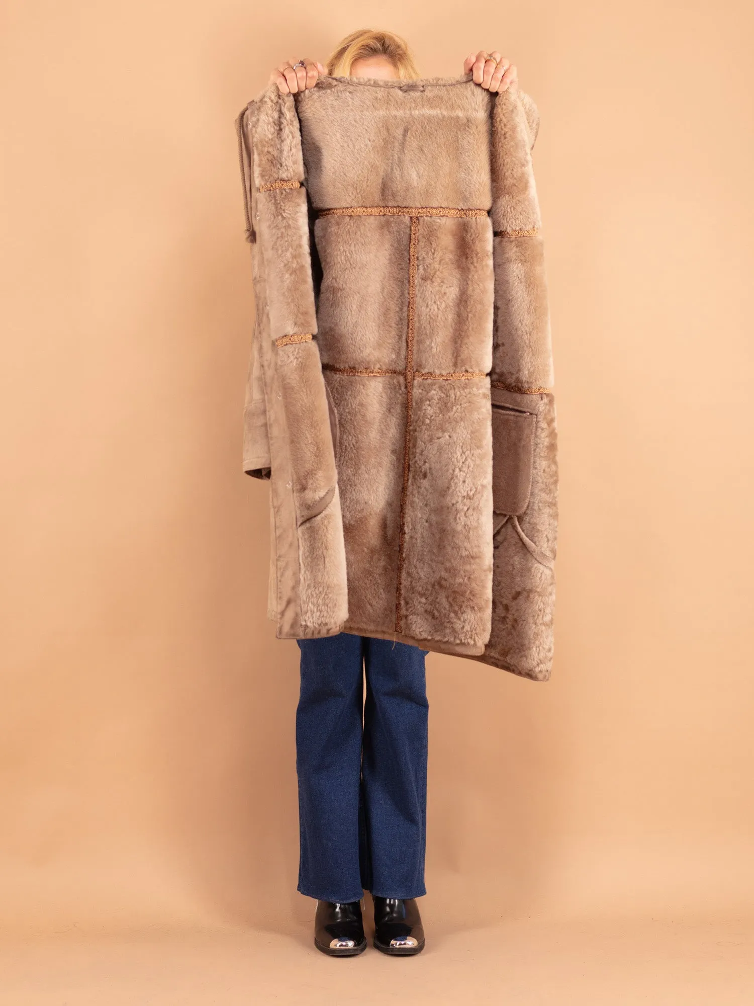 Vintage 70's Women Hooded Sheepskin Coat in Beige