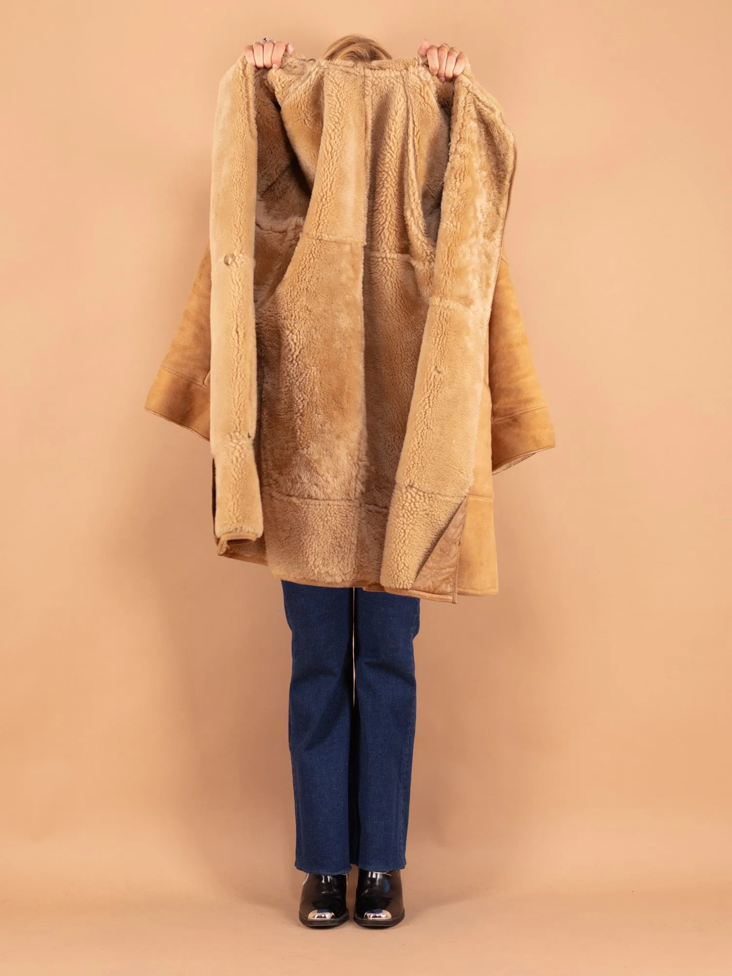 Vintage 80's Hooded Women Sheepskin Coat in Beige